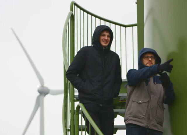 Exkursion in den Windpark mit unserem Praktikanten Noa