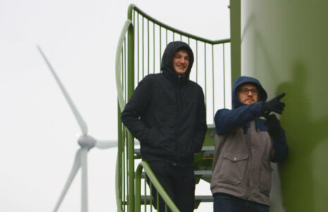 Exkursion in den Windpark mit unserem Praktikanten Noa